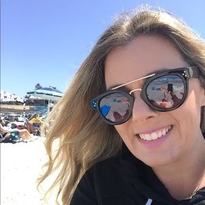 Meet your Posher, Delisa